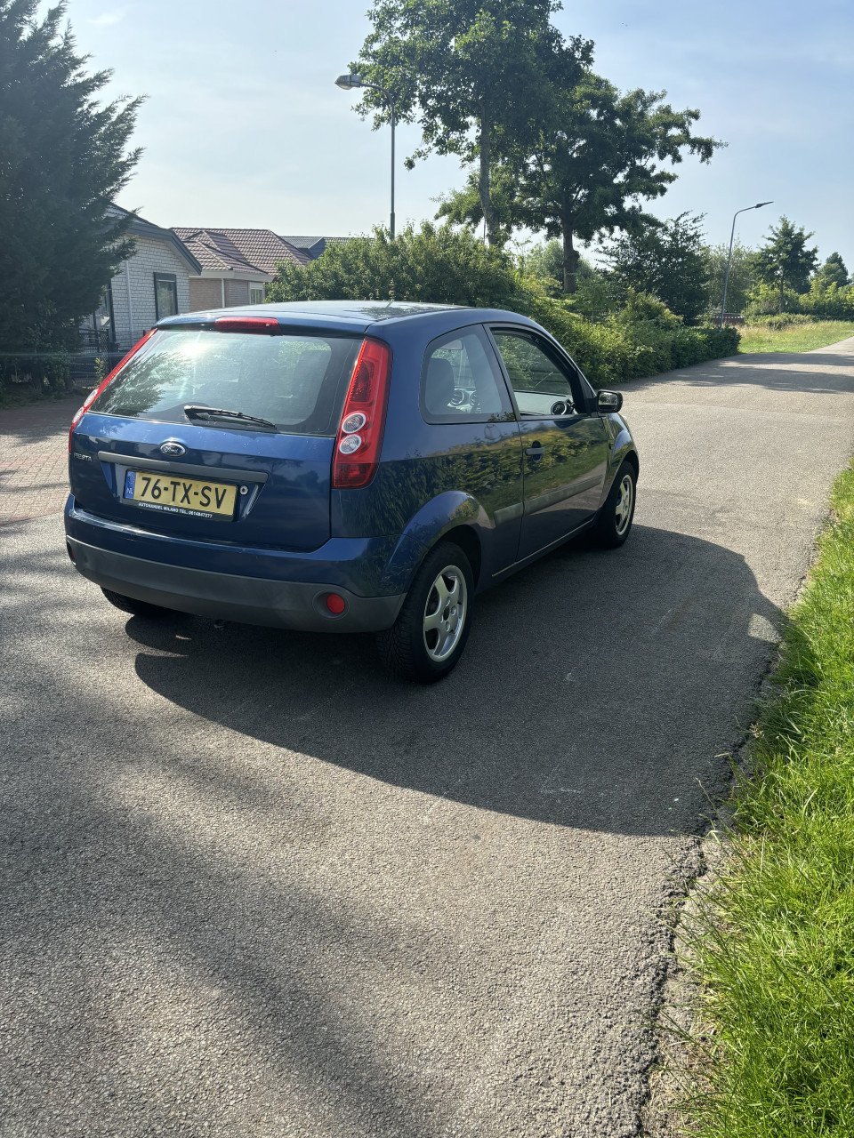 Ford fiesta met een voljaar apk!