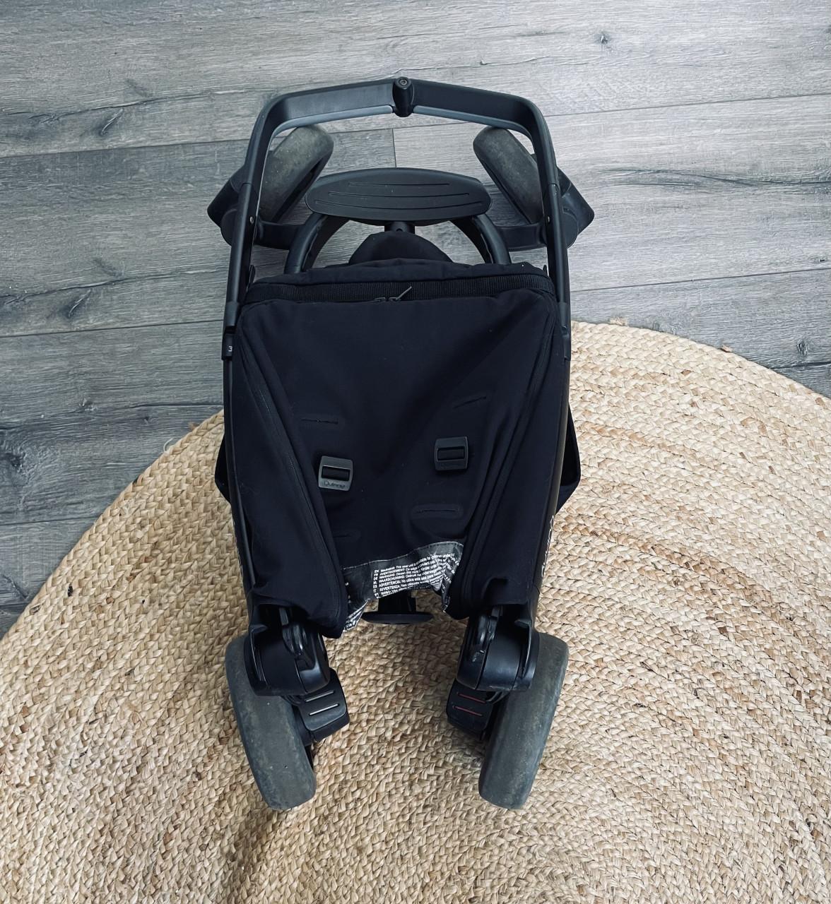 Zwarte Quinny Zapp Xpress plus met vele accessoires