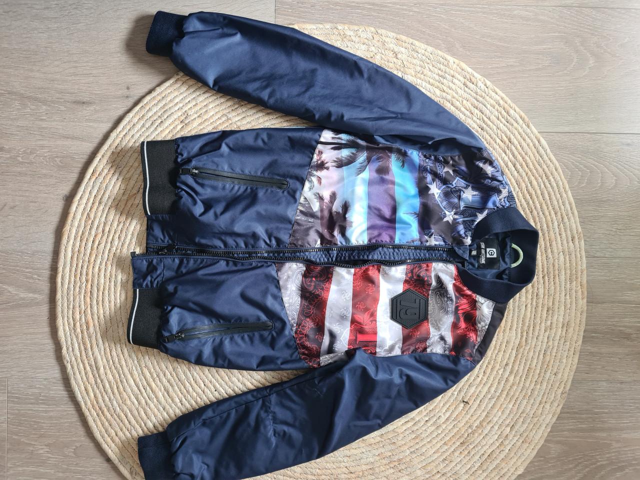 Nieuwe tussenjas jongens maat 146/152