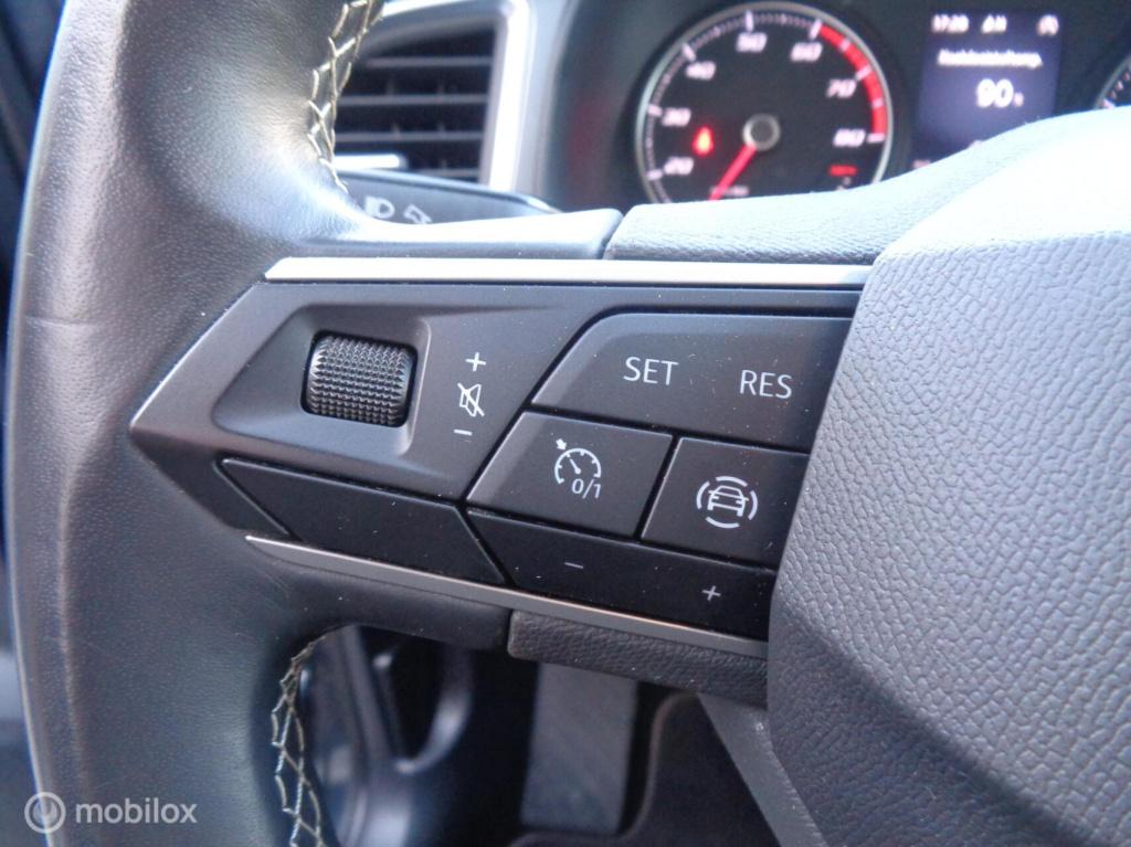 Seat Ateca 1.0 tsi style business intense/airco/led/lm velgen/apple carplay