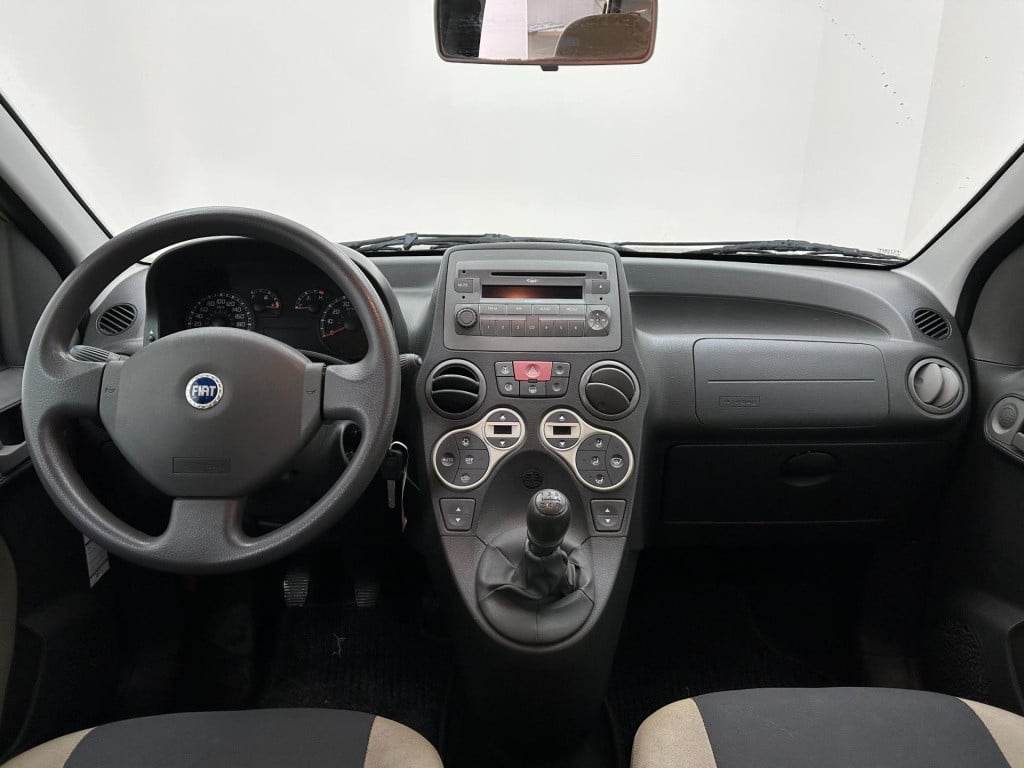Fiat Panda occasion 1.2 emotion | geel | airco | 5 deurs |