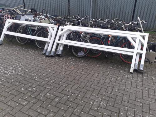 5 x Hekwerk 220cm lang ca. x 80cm hoog = 11 meter totaal