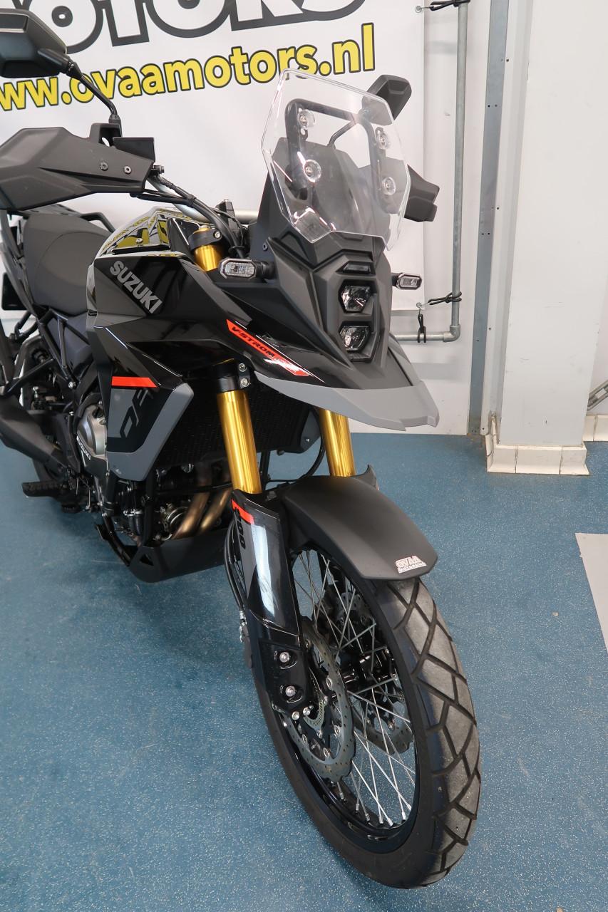 Suzuki V-Strom 800DE 2025 BTW motor