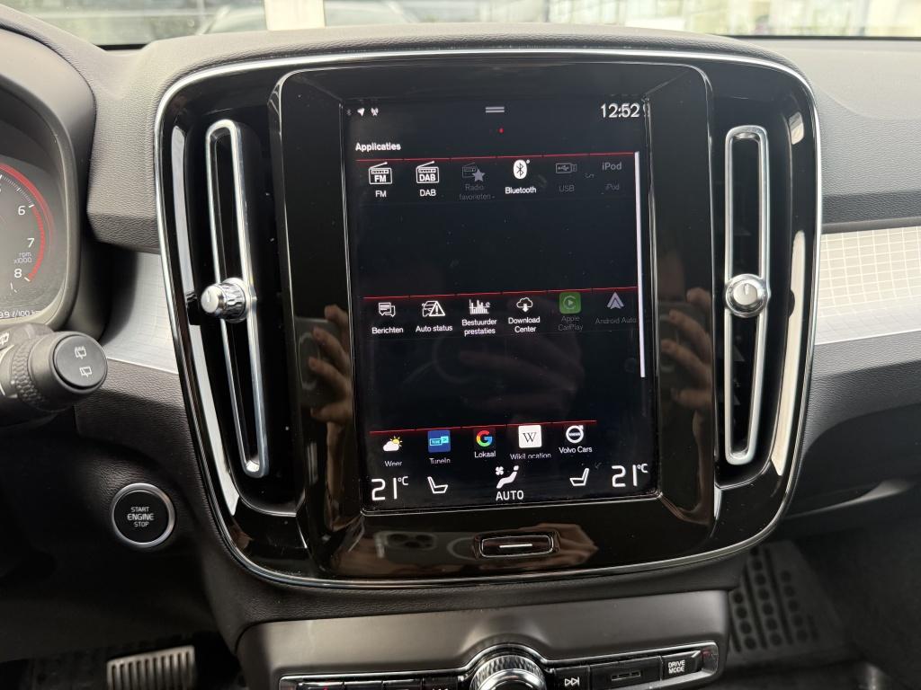 Volvo XC40 t2 129pk aut8 momentum pro| adap.cruise| camera| standkachel| st