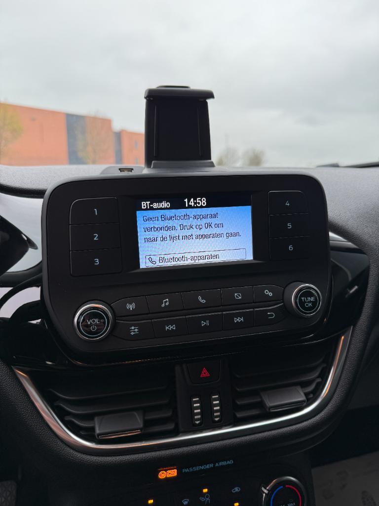 Ford Fiesta 1.1 - trend - cruisecontrol