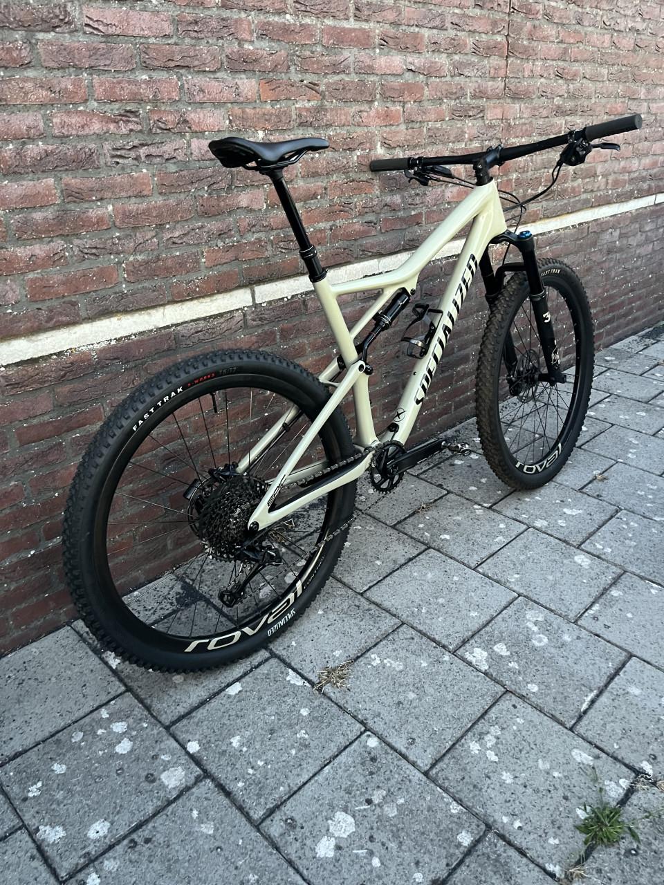 Specialized epic expert evo carbon XL