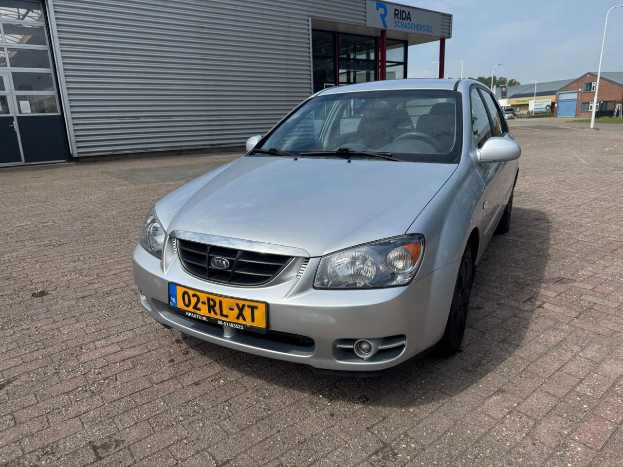 Kia cerato bj 2006 1400 euro