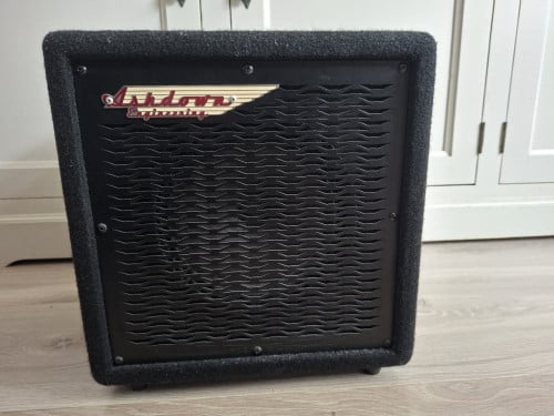 Ashton After Eight 15 Watt basversterker