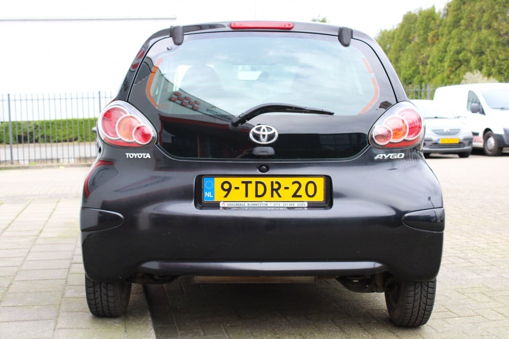 Toyota Aygo 1.0 vvt-i now