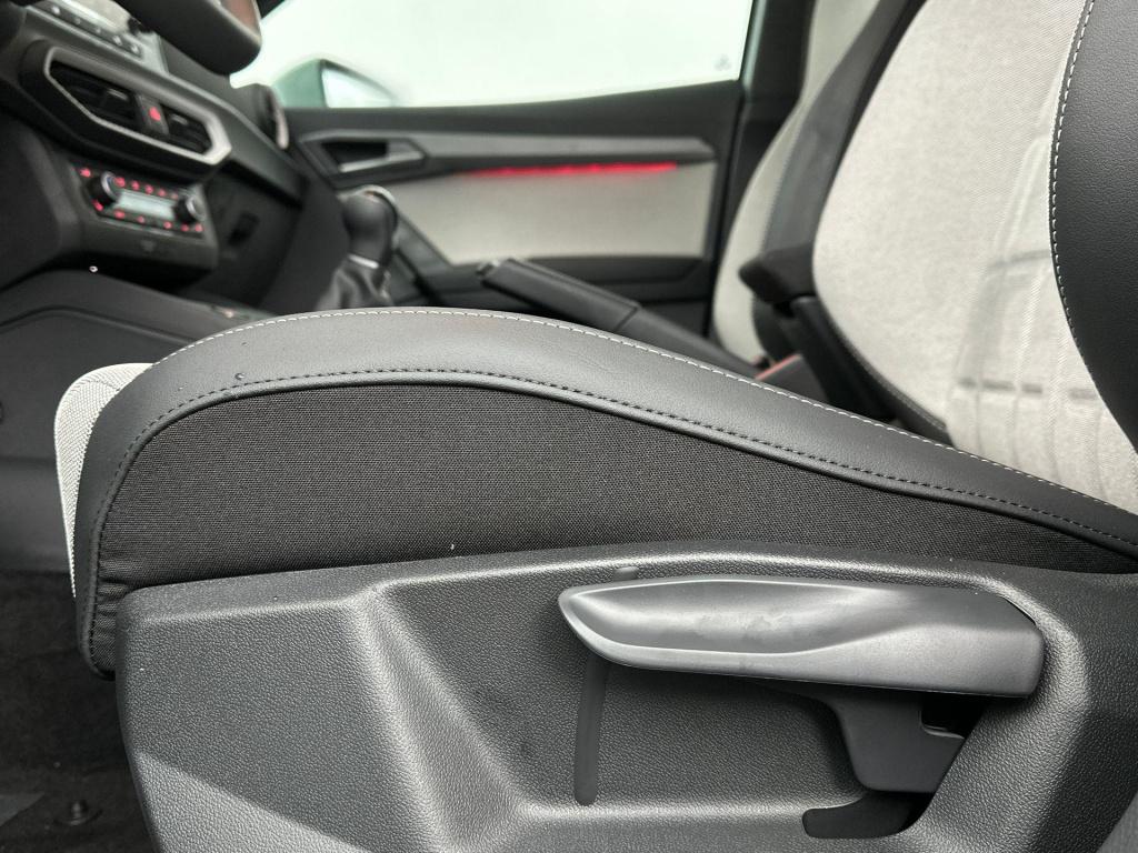 Seat Arona fr business connect 1.0 ecotsi 70 kw / 95 pk suv 5