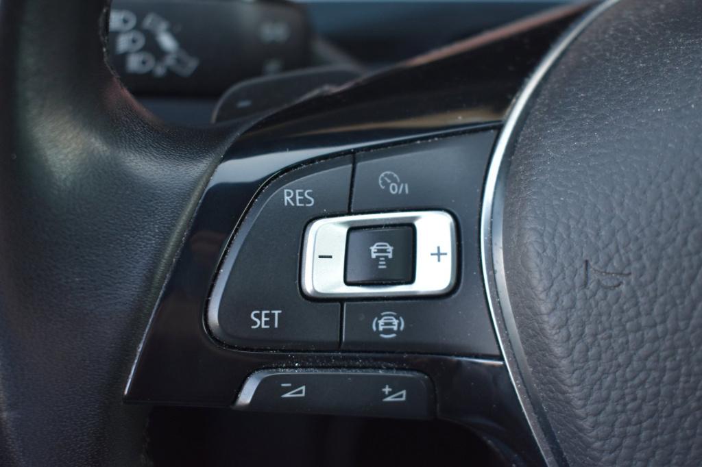 Volkswagen Tiguan 1.5 tsi act highline r-line | trekhaak | panoramadak | dy