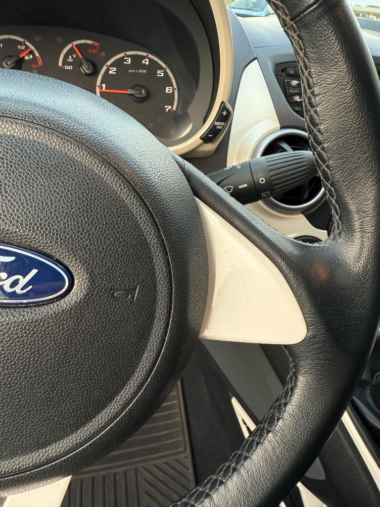 Ford KA 1.2 titanium - full option - lage kmstand