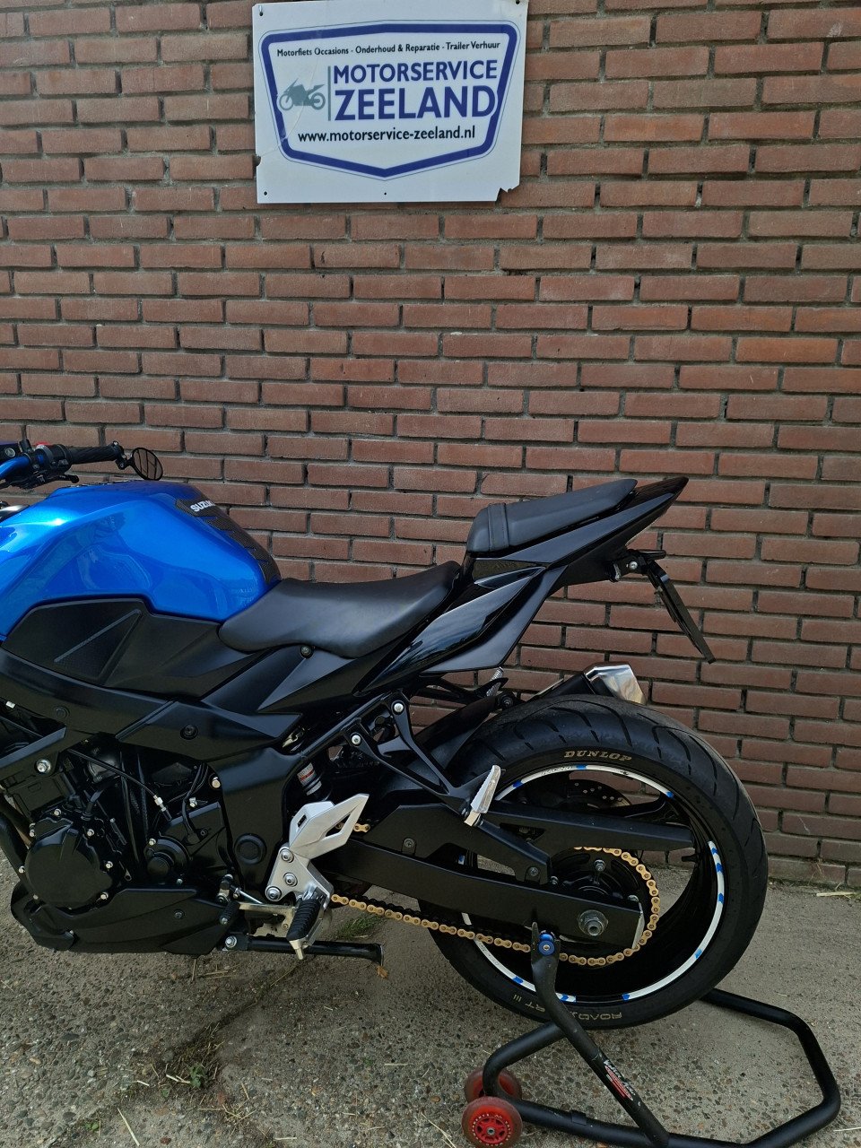 Suzuki GSR 750 (ABS)