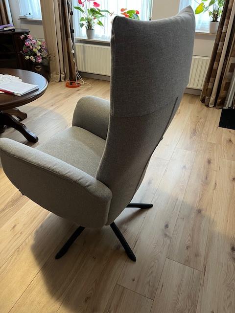 Stoel met elektrische bediening