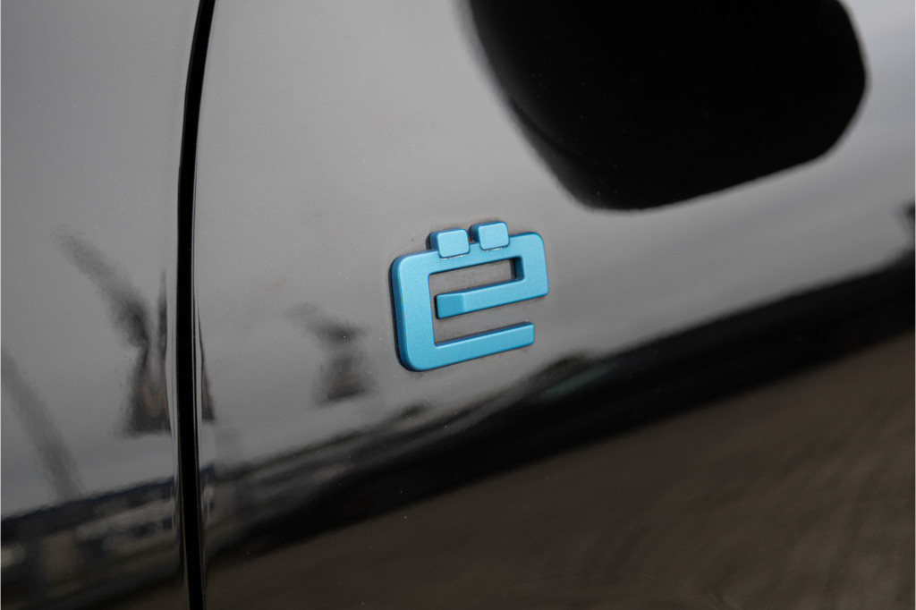 Citroen Ë-c4 shine 50 kwh ✅pano✅leer✅apple/android✅360°cam