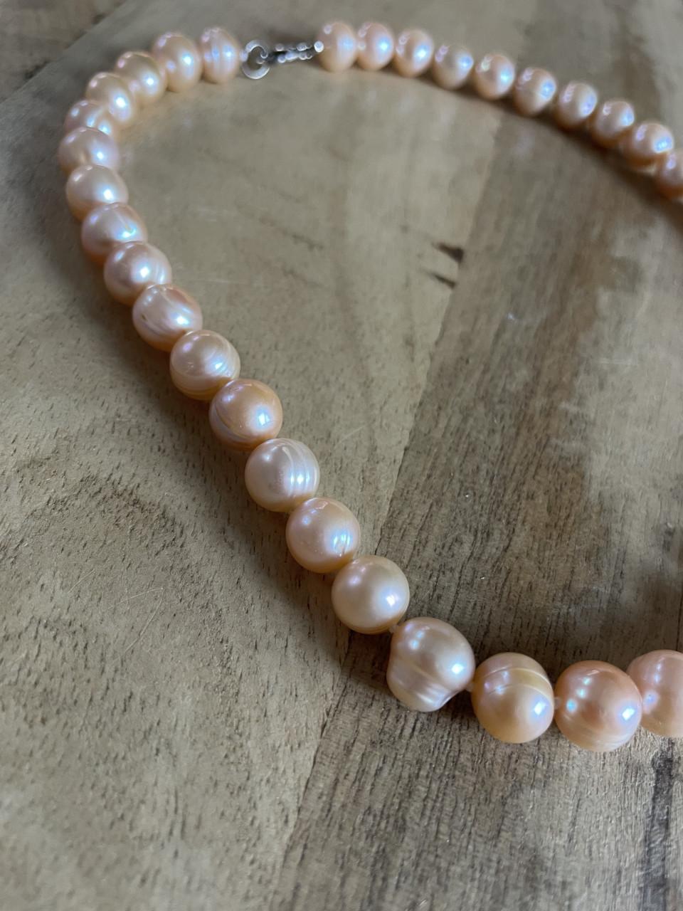 Vintage roze parelketting parels