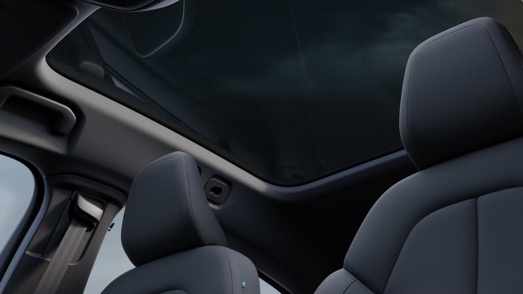 Volvo Ec40 extended range plus dark