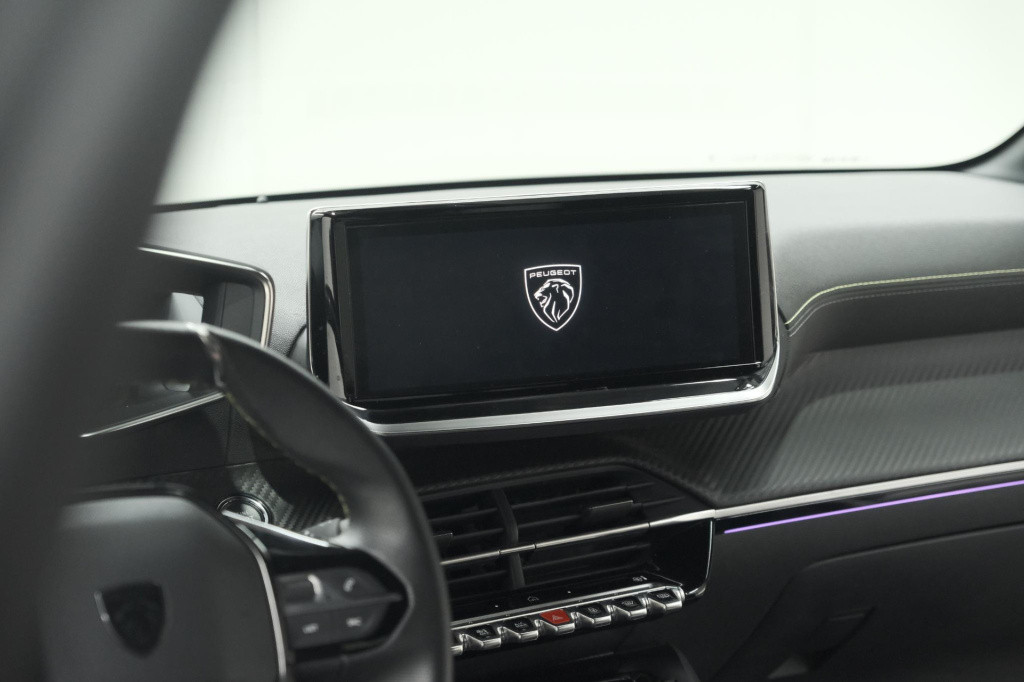 Peugeot 208 puretech 100 gt | camera | navigatie | apple carplay | parkeers