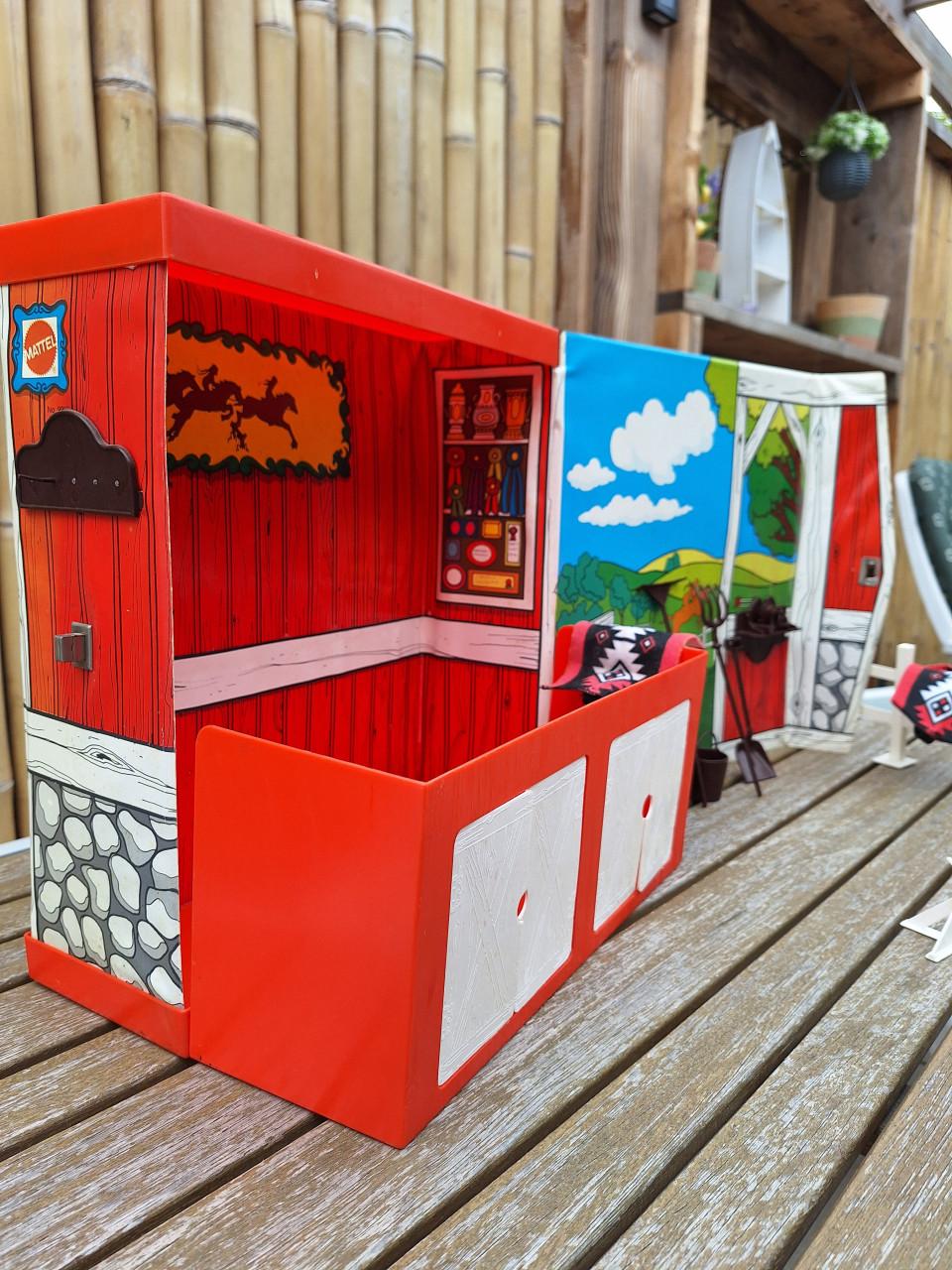 Barbie paardenstal met accessoires