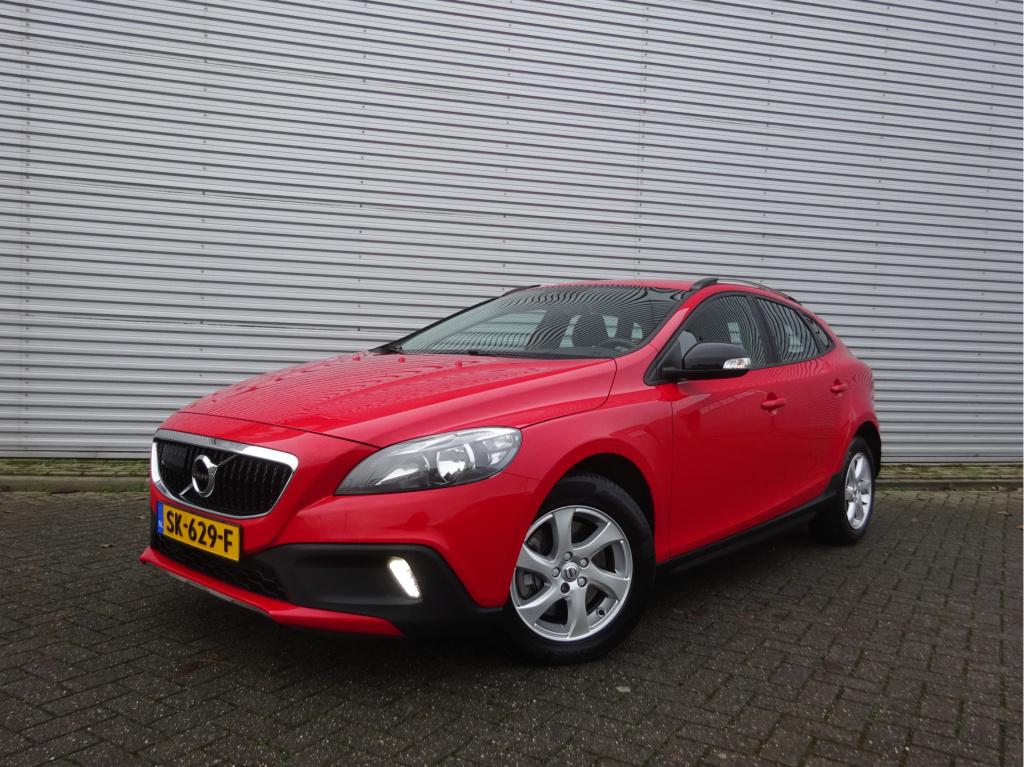 Volvo V40 cross country 2.0 d2 kinetic automaat 1e eigenaar / automaat / cl