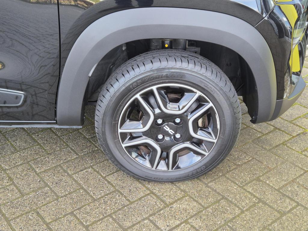 Dacia Spring expression 27 kwh lederen bekleding, navigatie, camera, ccs sn