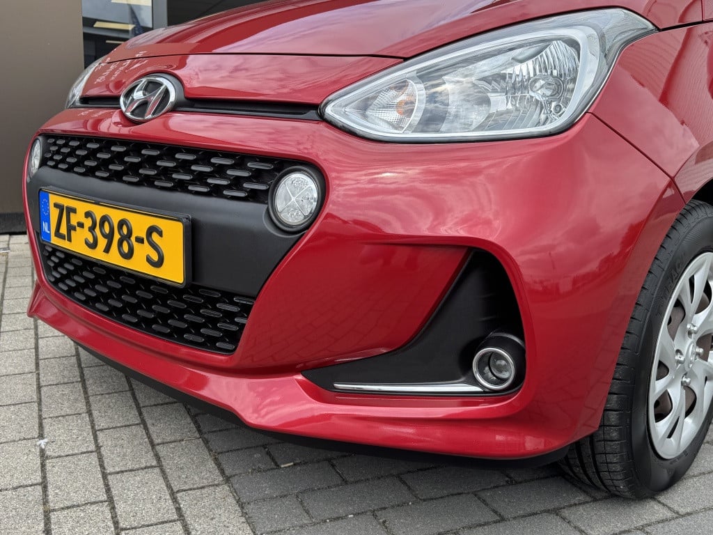 Hyundai I 10 1.0i comfort | trekhaak 13p. | cruise control | airco | blueto