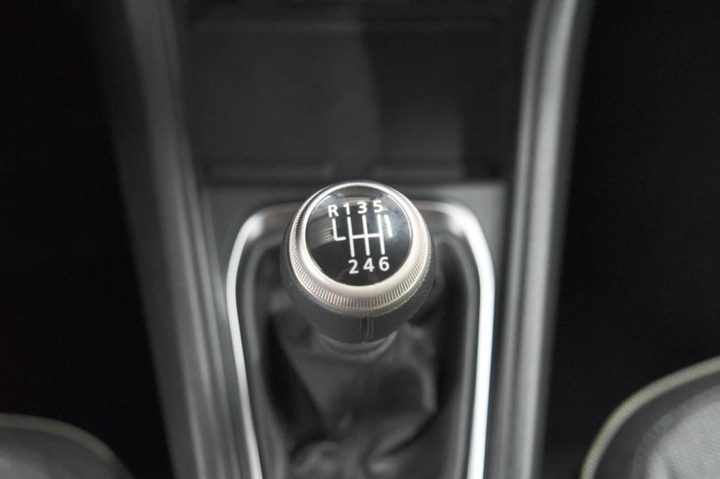 Renault Captur tce 90 techno | camera | navigatie | apple carplay | pack fu