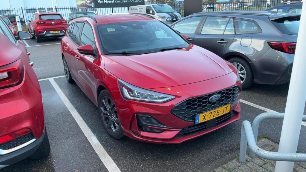 Ford Focus wagon 1.0 ecoboost hybrid st line x trekhaak - el. achterklep - 