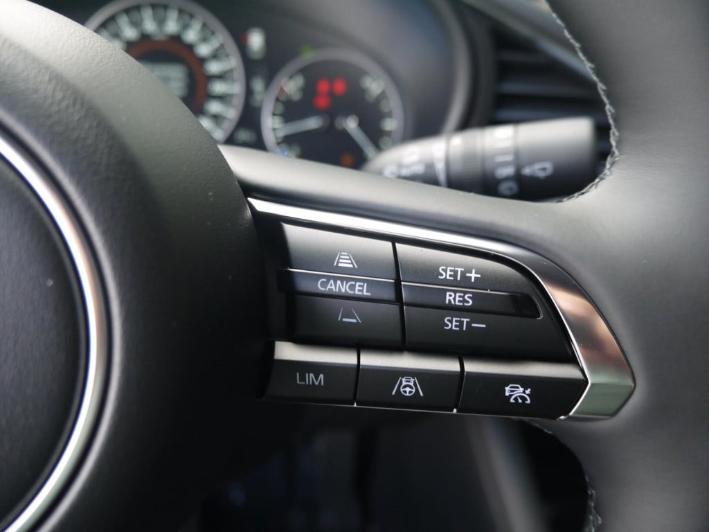 Mazda 3 2.5 e-skyactiv-g m hybrid 140 exclusive-line