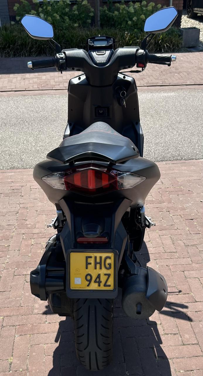 Peugeot Speedfight 4 - 2021- 8292 km - matzwart-goed onderhouden