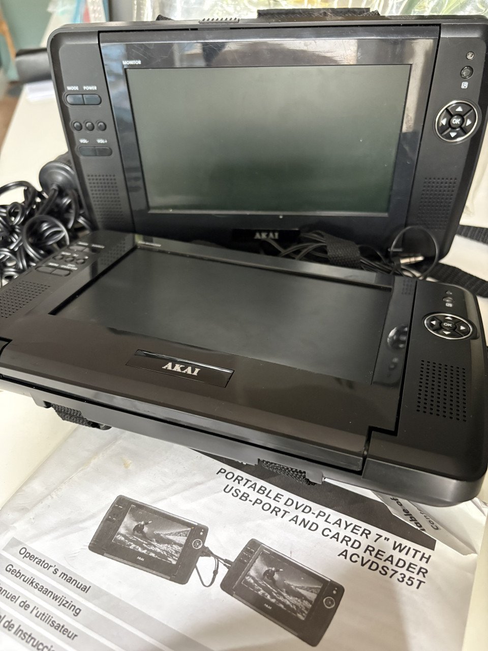 Akai portable DVD 7” inch