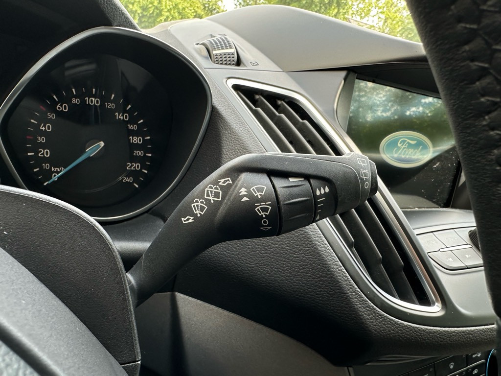 Ford C-max 1.0 ambiente // 55.000km //