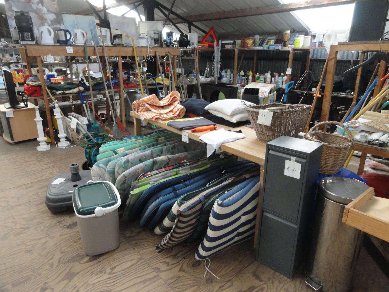 Rommelmarkt / Schuurverkoop