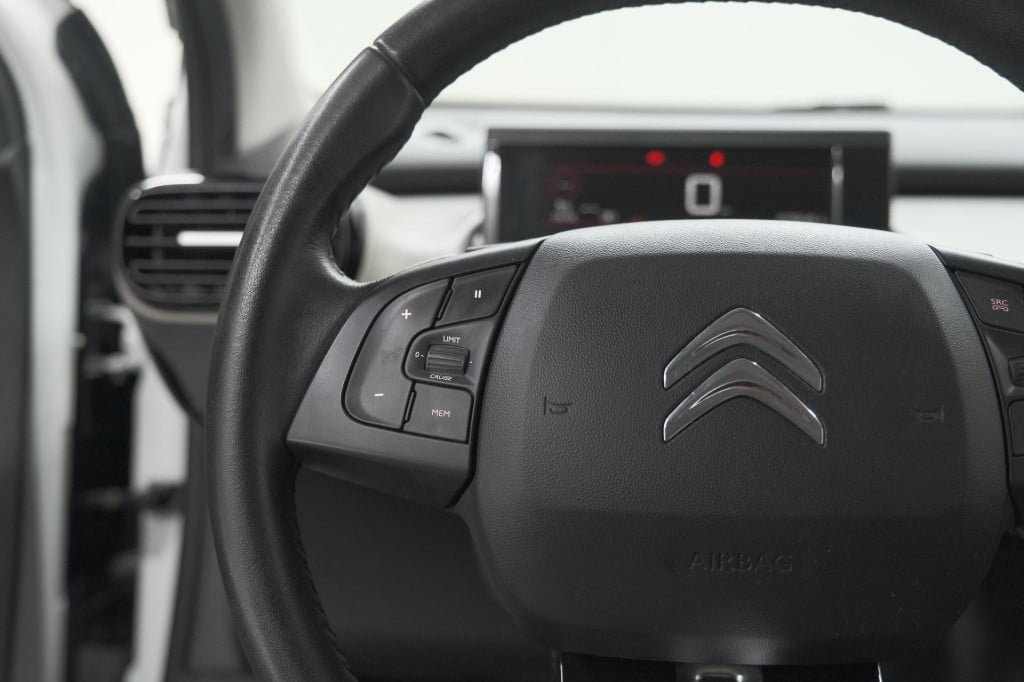 Citroen C4 Cactus puretech 110 business | trekhaak | apple carplay | parkee