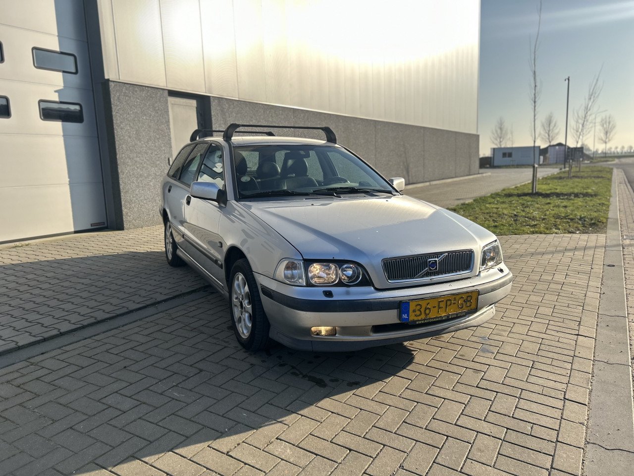 Volvo V40 1.8 Dynamic/AUTOM/NAP/AIRCO/APK/INRUILKOOPJE/