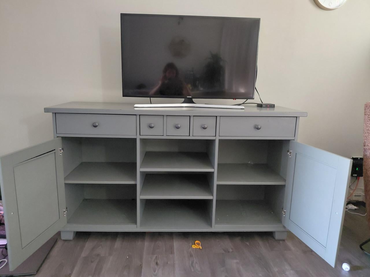 Dressoir gratis grijs