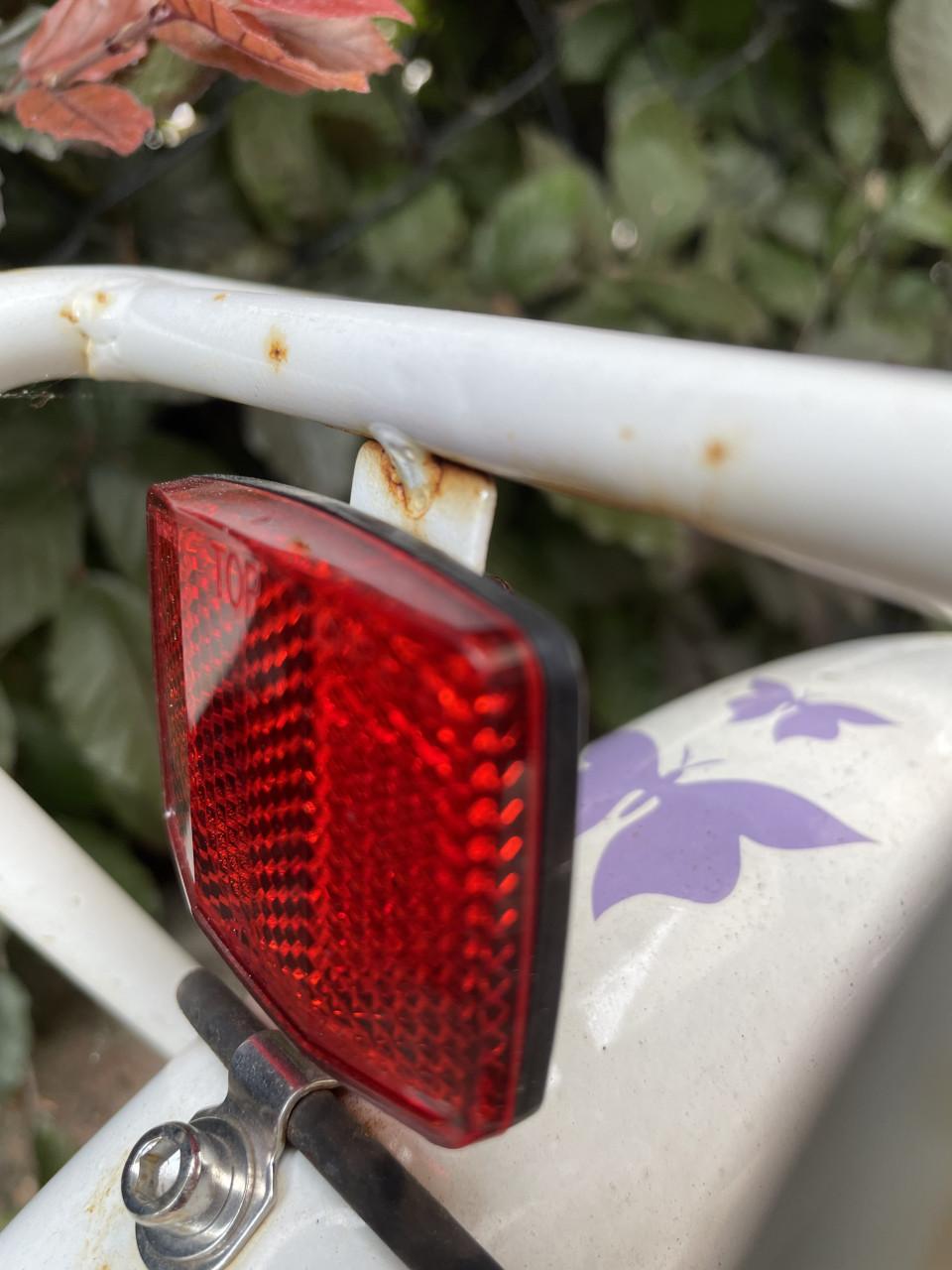 Degelijke SPIRIT Meisjesfiets, goede banden en reflectoren IZGS!!