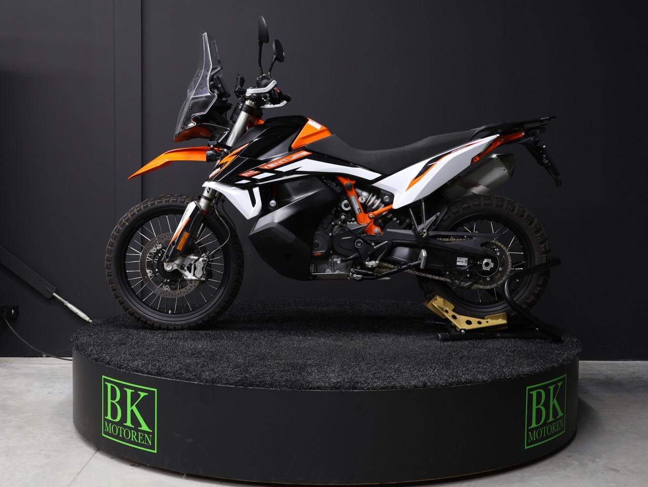 890 ADVENTURE R