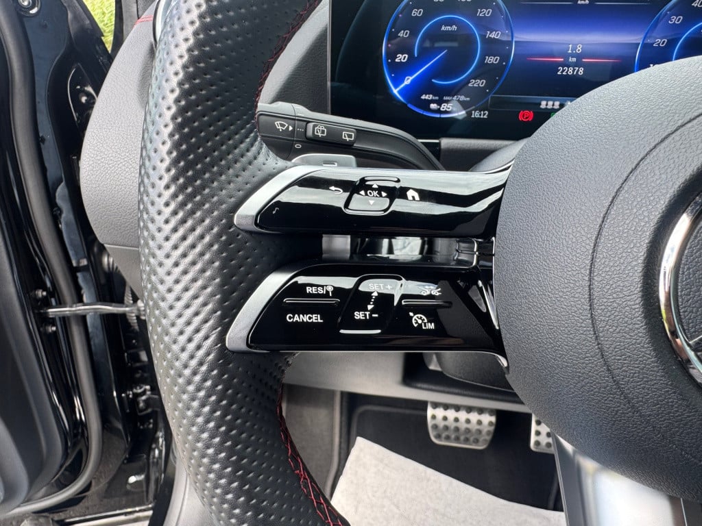 Mercedes-Benz Eqa 250+ amg line 71 kwh advanced automaat ,apple-carplay