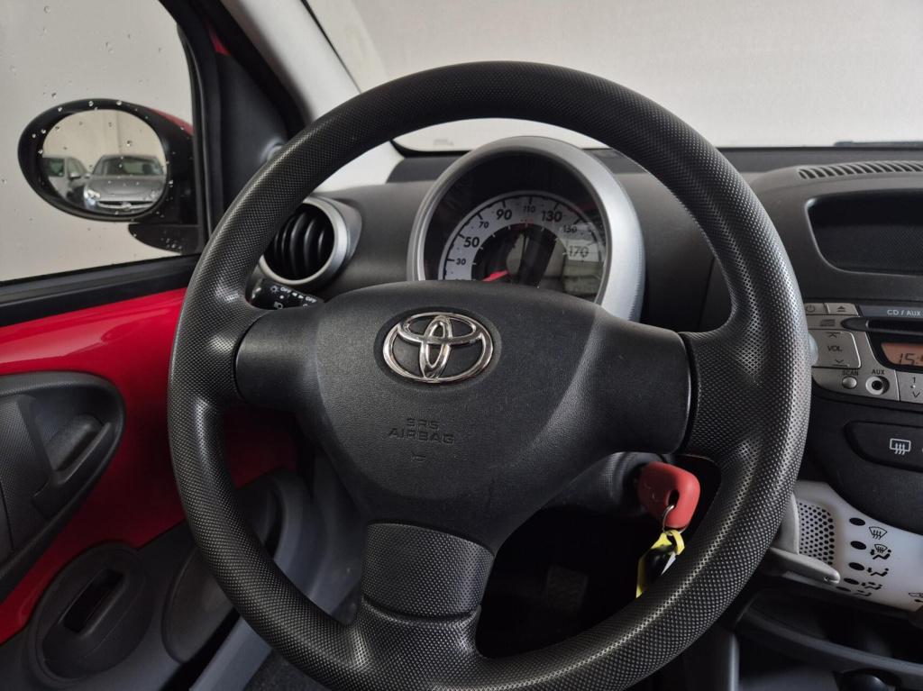 Toyota Aygo 1.0 / 5-deurs / airco / origineel nl