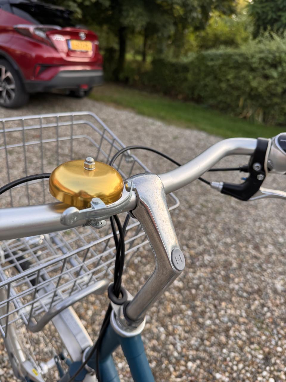 Roetz fiets met mand en 7 versnellingen