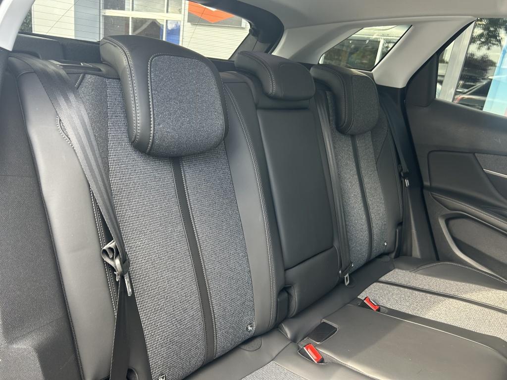Peugeot 3008 1.2 puretech 130pk s&s eat allure