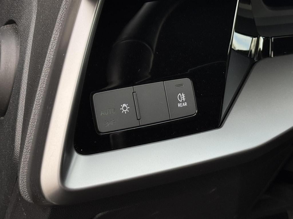 Audi A3 sportback 30 tfsi pro line nl-auto, trekhaak afneembaar!