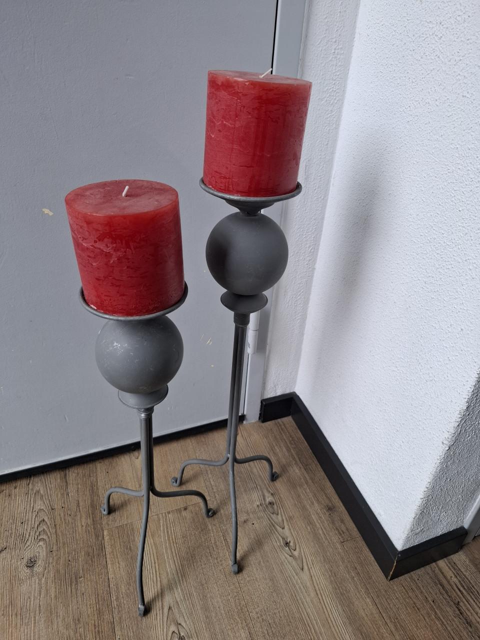 Metalen kaarsenhouders