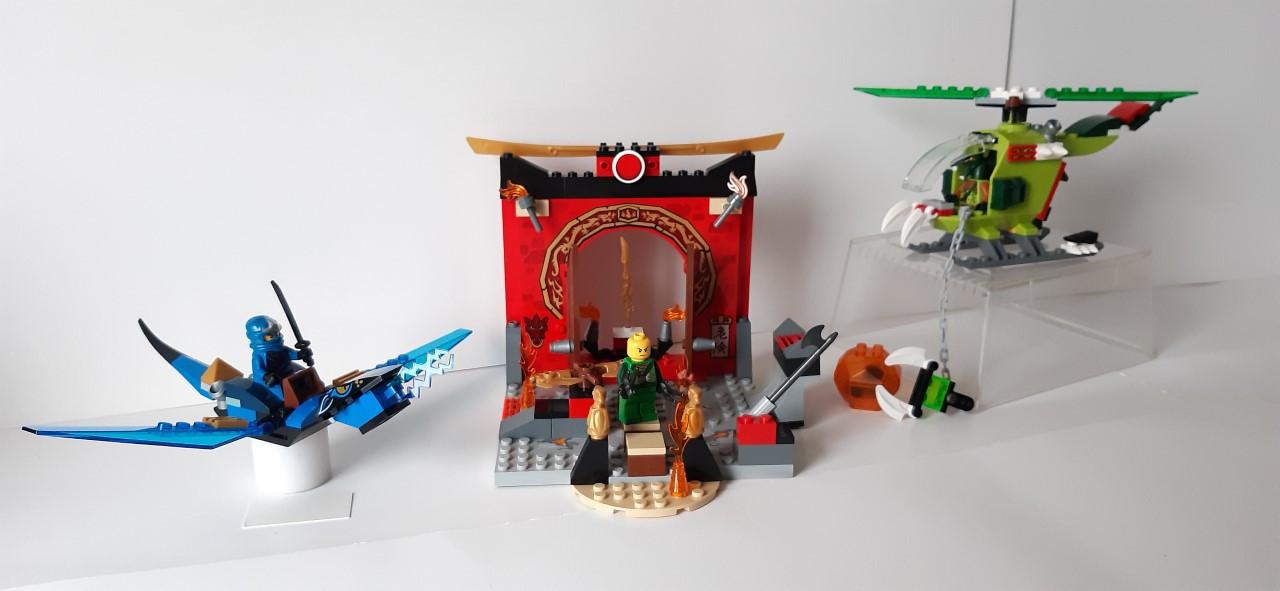 Lego Ninjago 10725: verloren tempel met Jay, Llyod en Zoltar.