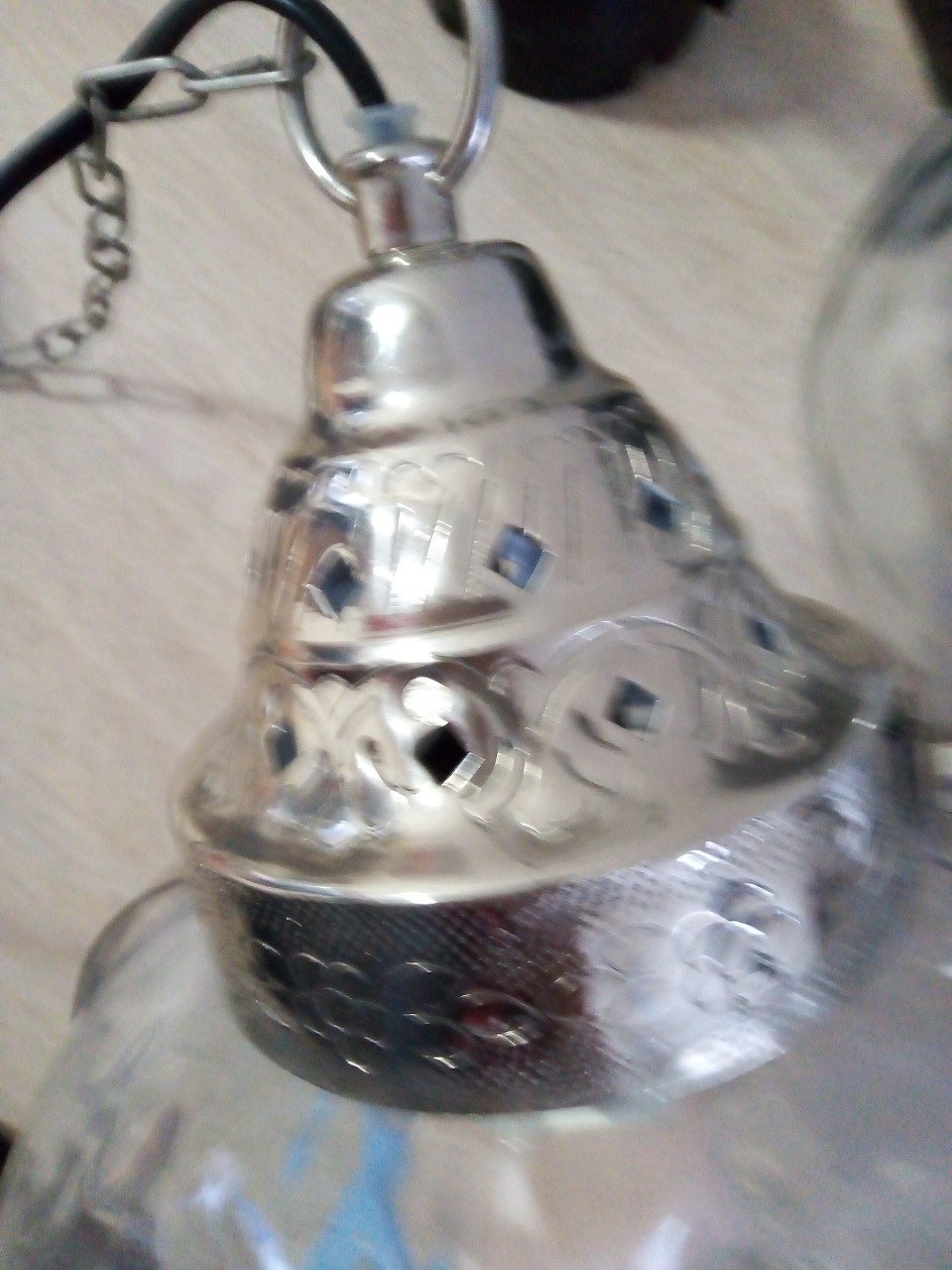 Te koop 2 mooie hanglampen €15,- p. st