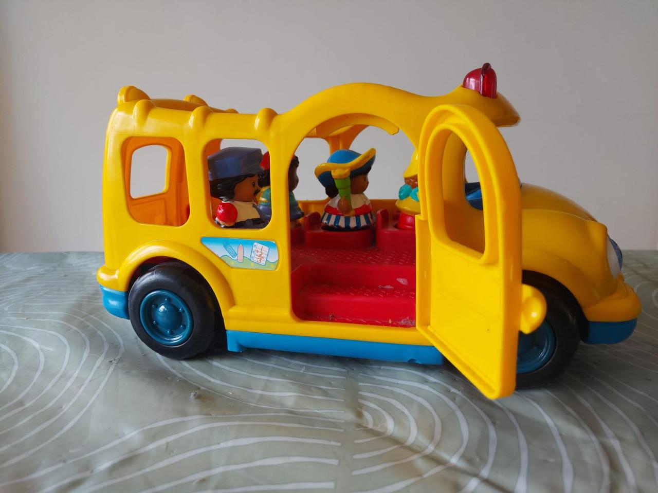 Fisher-Price Little People Lil' Movers Schoolbus incl. 4 poppetjes/muziek