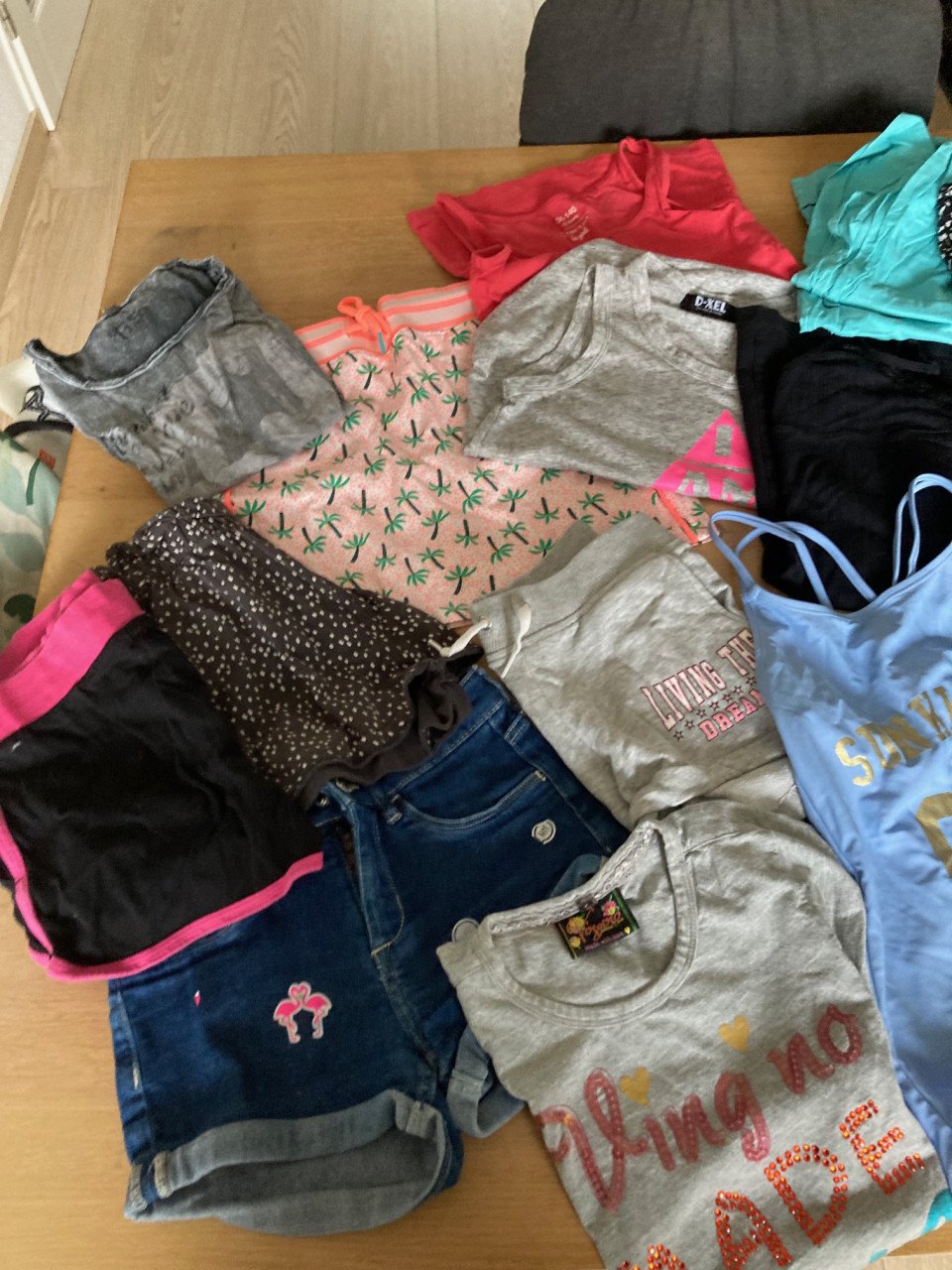 Pakket kleding meisje maat 134-140