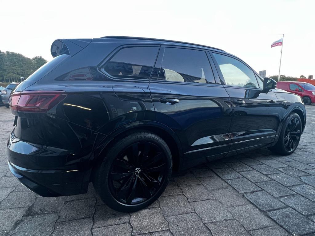 Volkswagen Touareg 3.0 tsi r ehybrid 4motion 462 pk, panodak, leer, luchtve