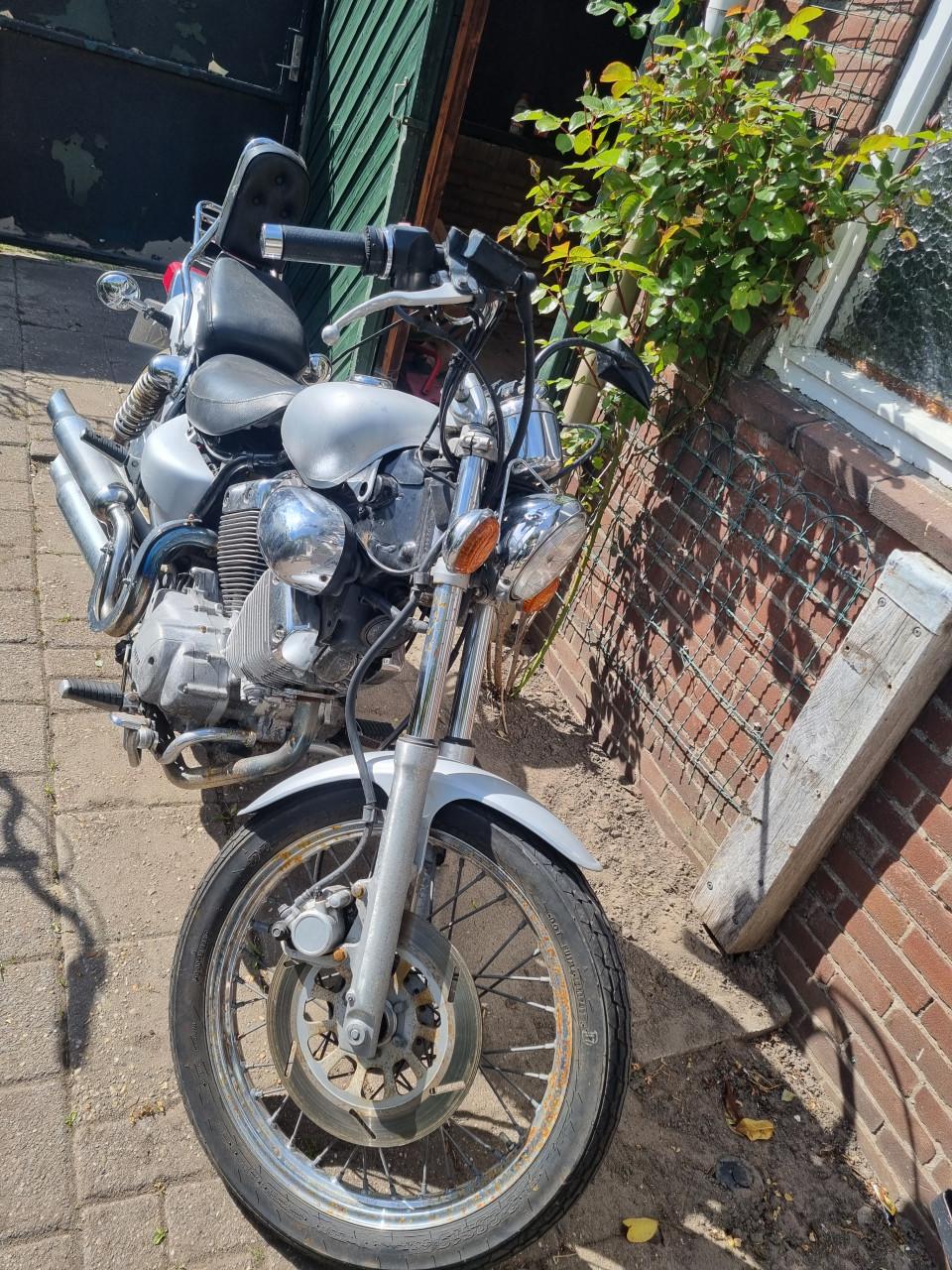 Yamaha virago xv535
